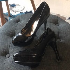 Madden Girl pumps. Size 8. Black.